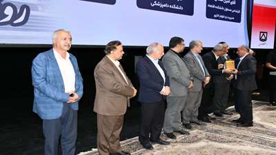 انتخاب کارشناس پژوهش و فناوری دانشکده گردشگری به عنوان کارشناس نمونه در دانشگاه سمنان